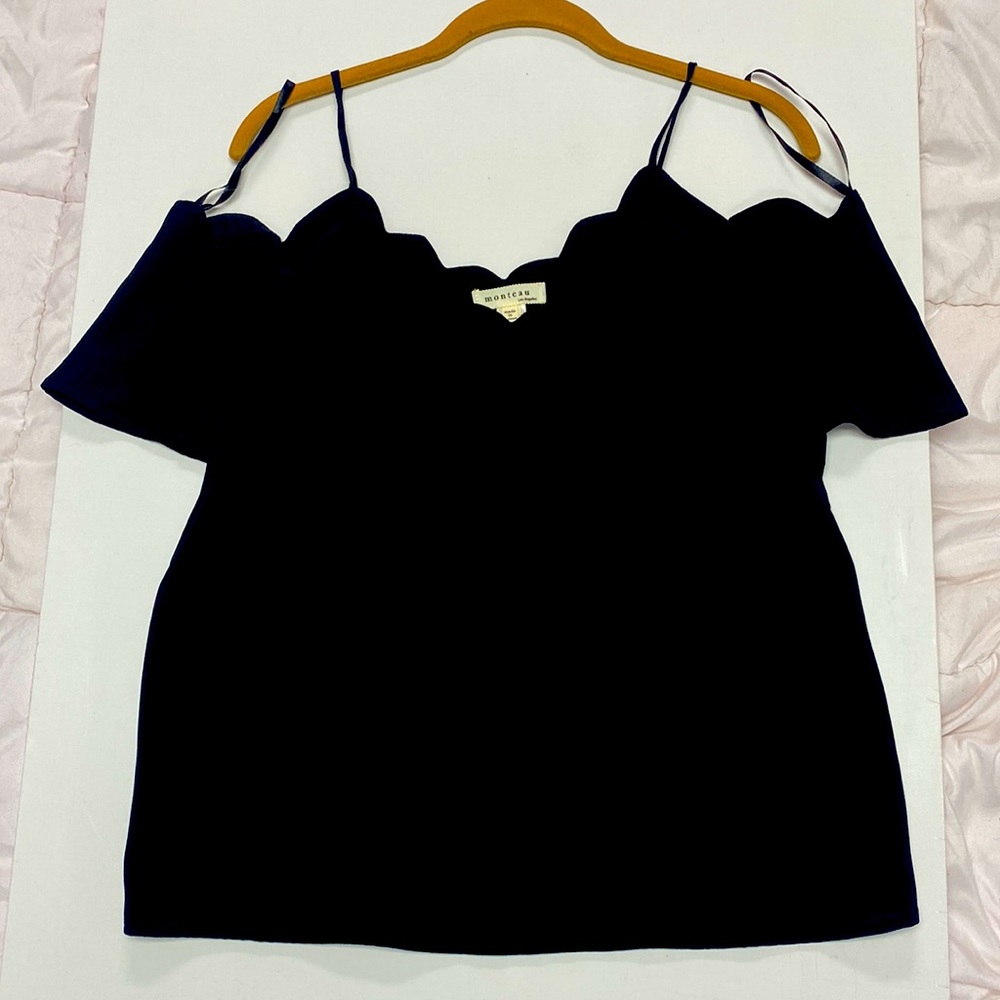 Off the shoulder top, L